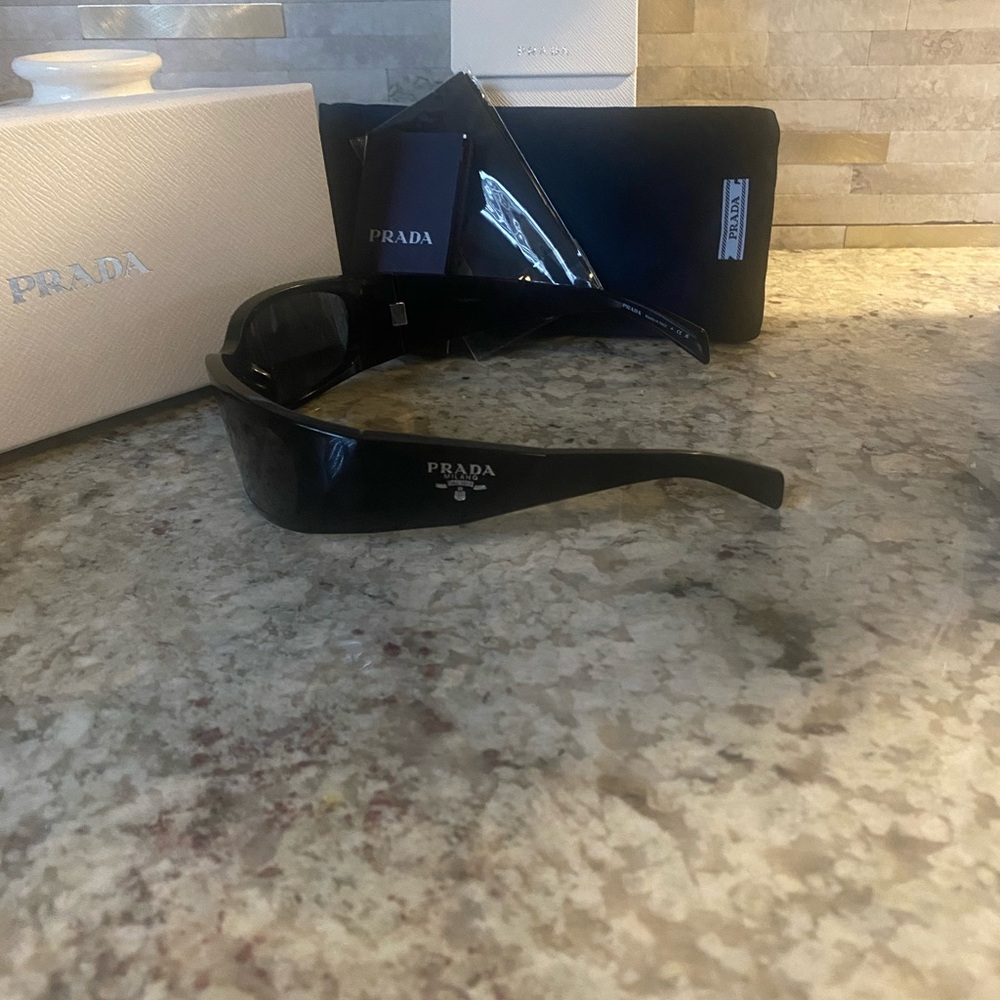 New wrap around pradas never worn